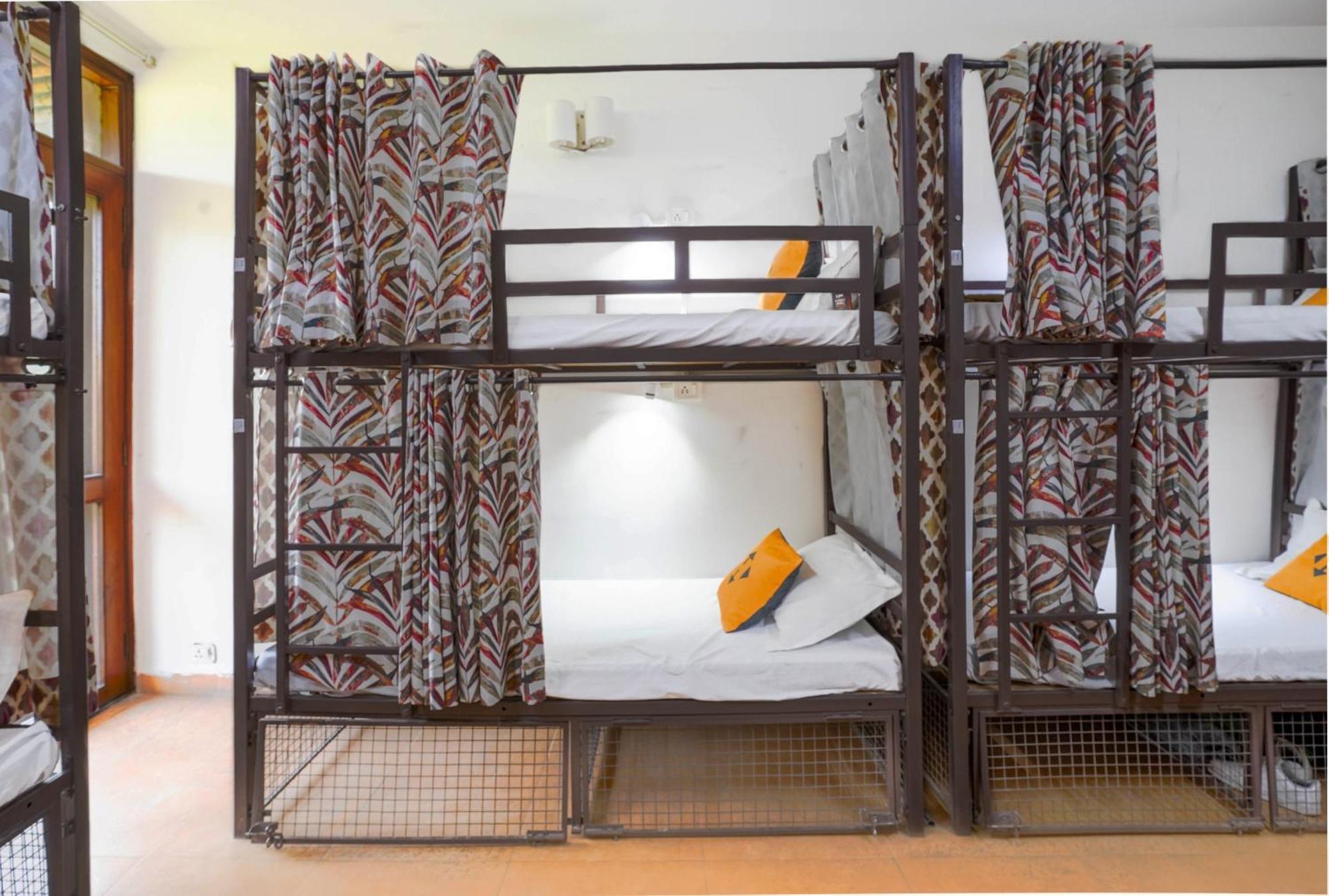 Hide-In Hostel Delhi Нью-Дели Экстерьер фото