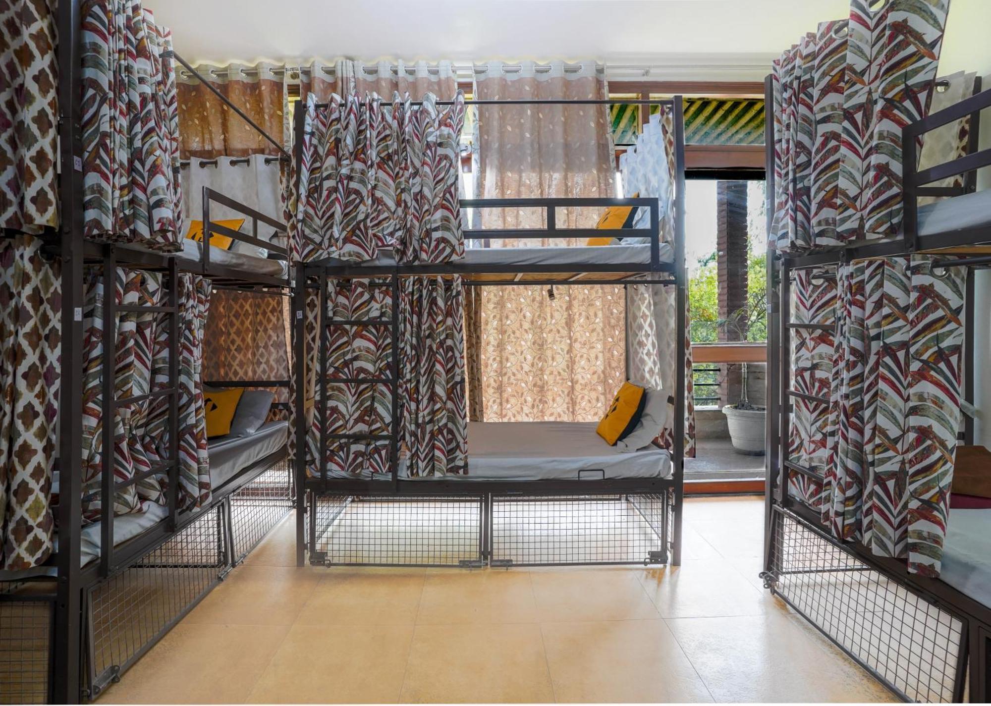 Hide-In Hostel Delhi Нью-Дели Экстерьер фото