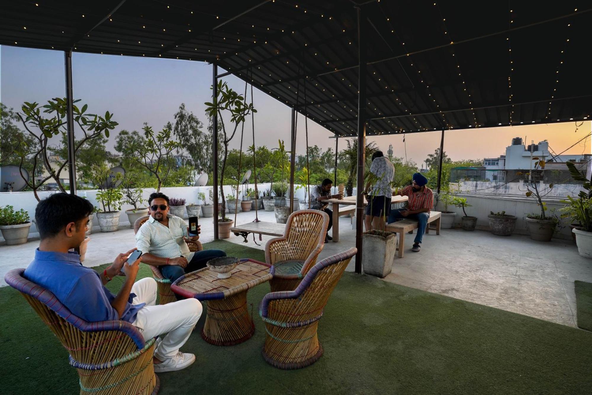 Hide-In Hostel Delhi Нью-Дели Экстерьер фото