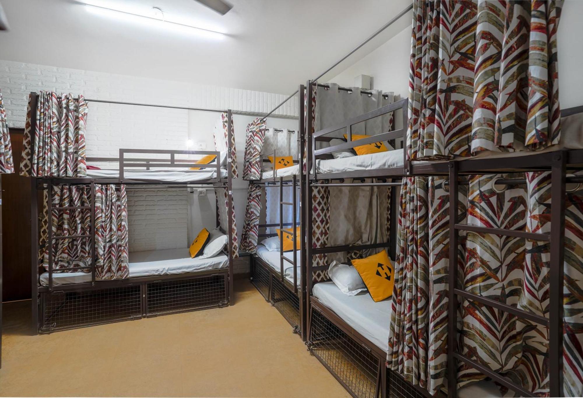 Hide-In Hostel Delhi Нью-Дели Экстерьер фото
